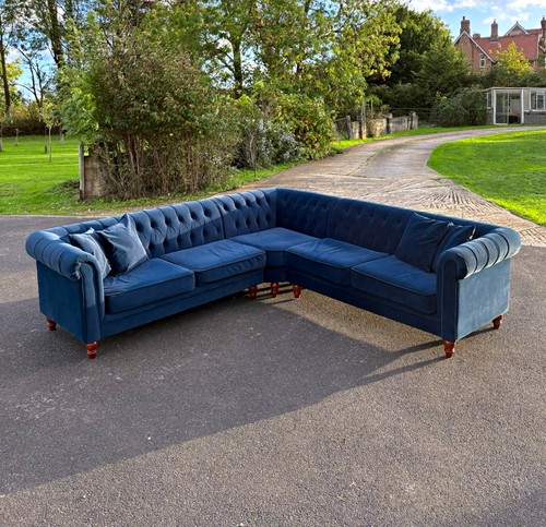 Blue velvet chesterfield - velvet,